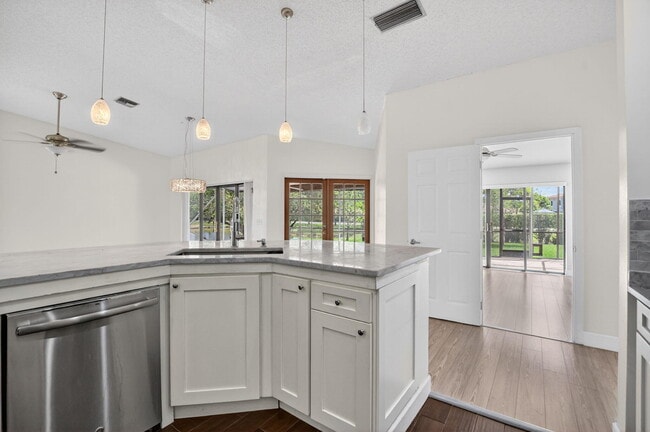 Building Photo - 22796 Marbella Cir