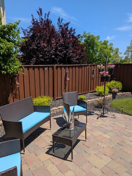 Patio - 655 San Marino Ct
