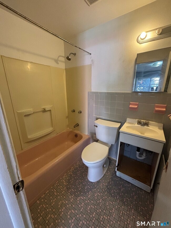 Building Photo - 89-91-91 Jetland Pl