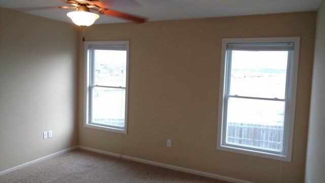 Building Photo - 4 bedroom, 3 bath home on quiet Cul-de-sac...