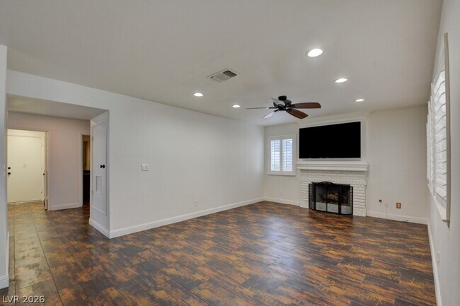 Building Photo - 9716 Blazing Star Ct