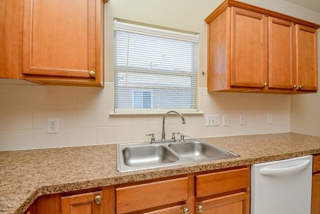 Building Photo - 4310 S Vineyard Mdw Ln