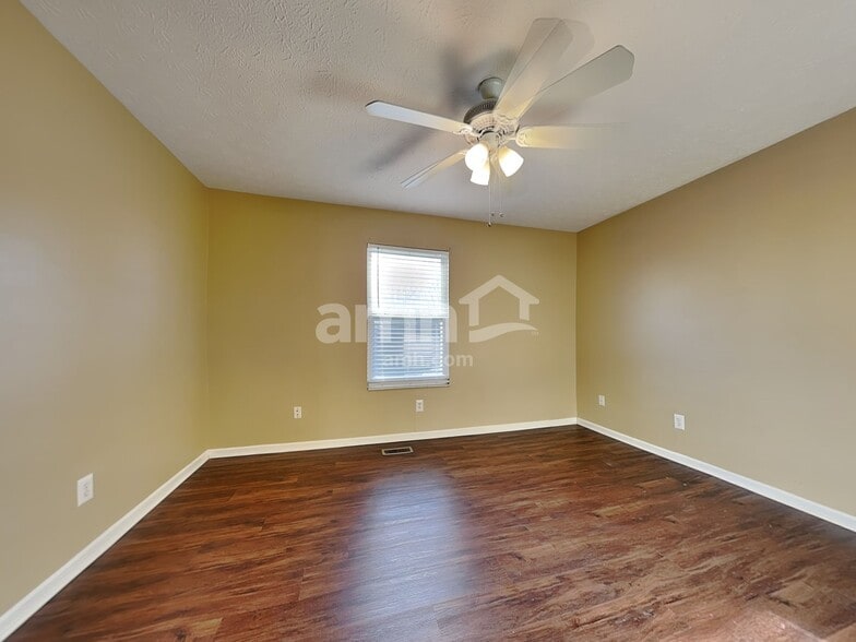 Building Photo - 2939 W Barnhill Pl