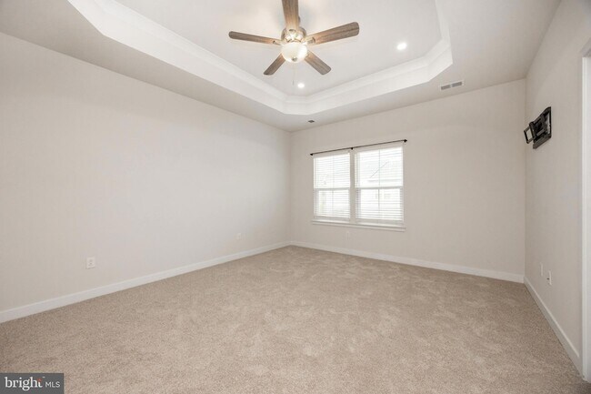 Building Photo - 430 Paperbark Sq
