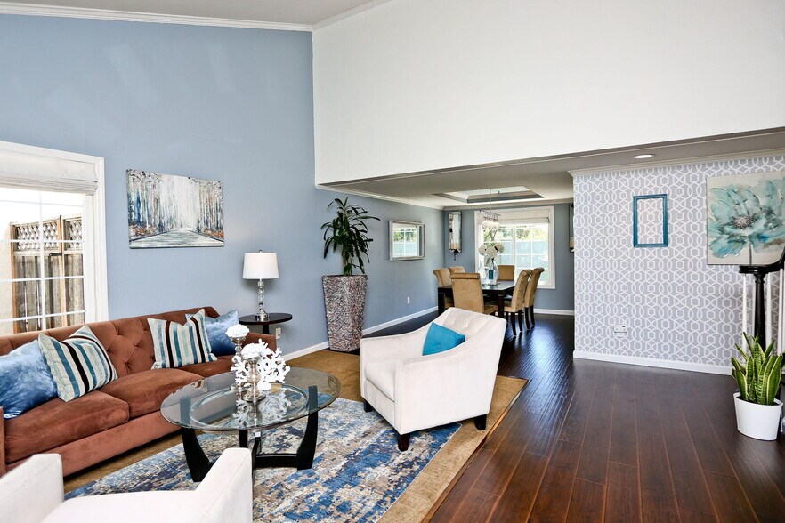 Building Photo - 3088 Sombrero Cir