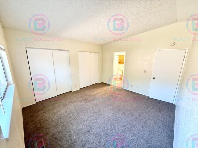 Building Photo - 1/2 Month Free!! 3BR/2BA Single-Story with...