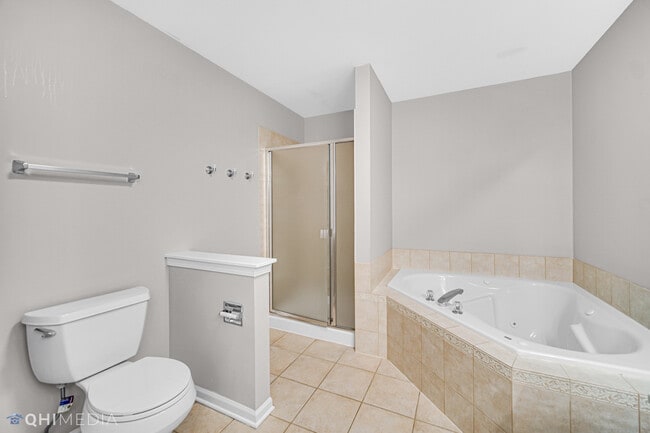 Building Photo - 2047 Ivy Ridge Dr