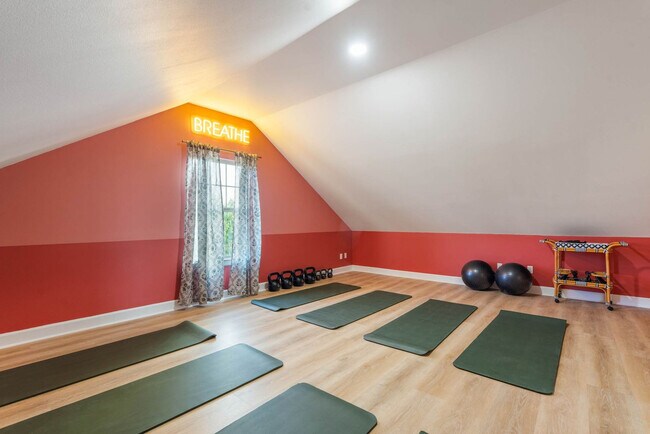 Building Photo - 13420 Trail Driver St