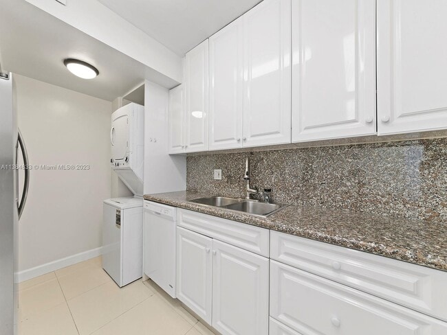 Building Photo - 9801 Collins Ave