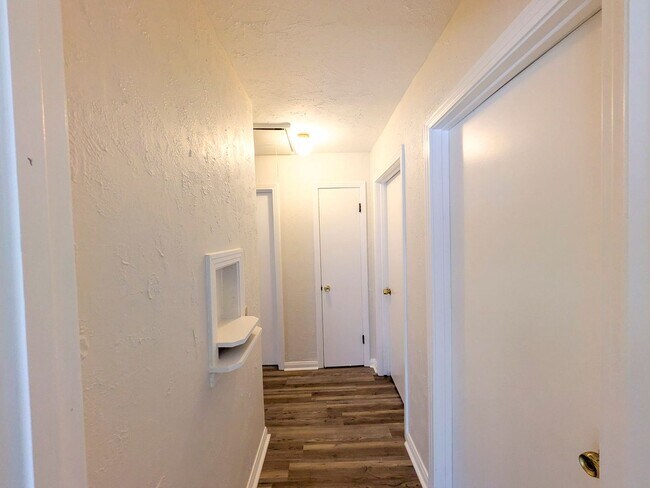 Building Photo - 4510 El Paso Ave