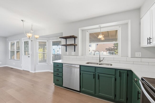 Building Photo - remodeled 3 bedroom Oak Vally Ranch Home