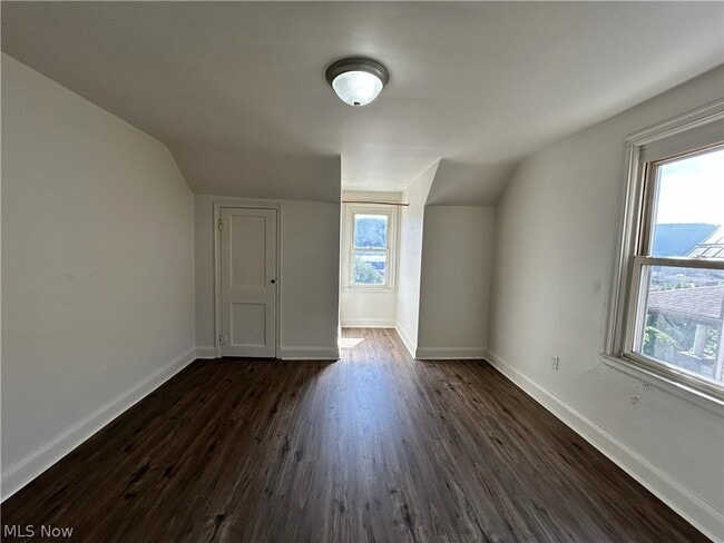 Building Photo - 3113 Elm St