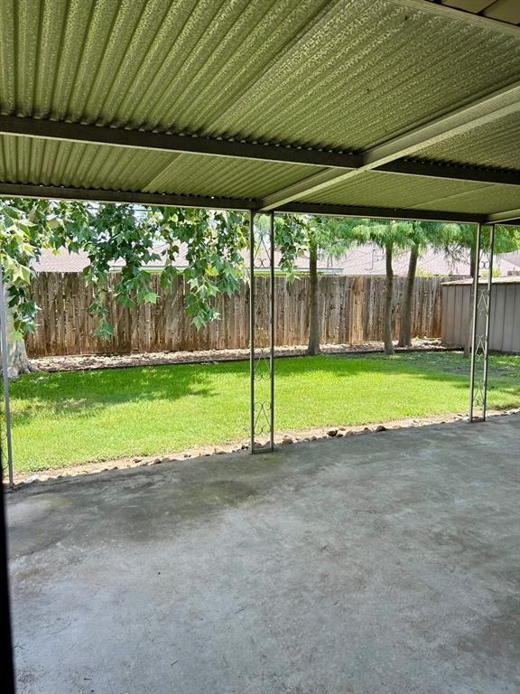 Building Photo - 5902 De Lange Ln