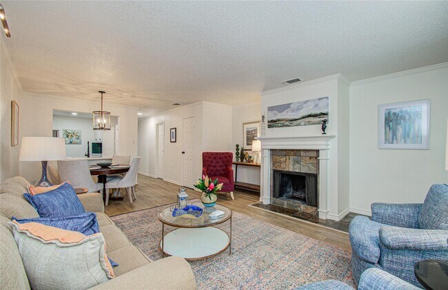Building Photo - 15309 Kingfield Dr