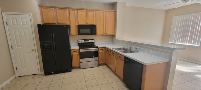 Building Photo - 5308 Paradise Cay Cir