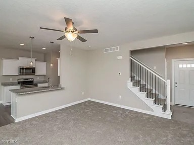 Building Photo - 9676 Turnpoint Dr