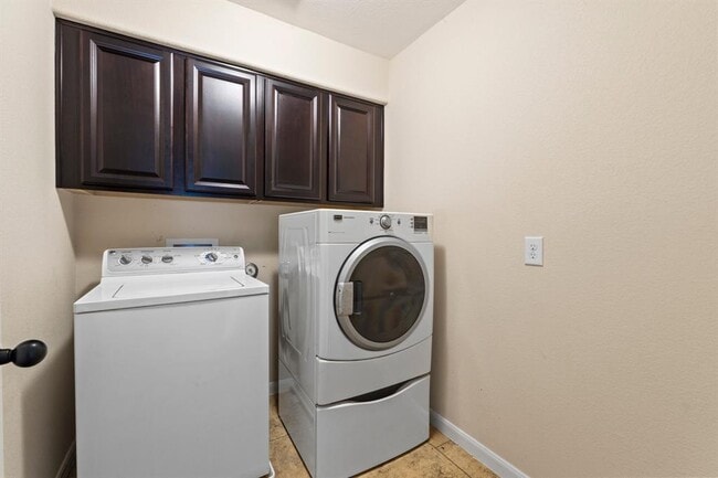 Building Photo - 2317 Billy Pat Rd