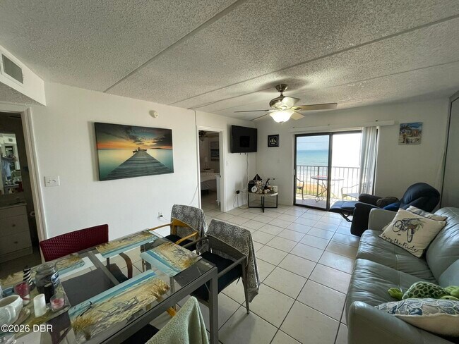 Building Photo - 2390 Ocean Shore Blvd