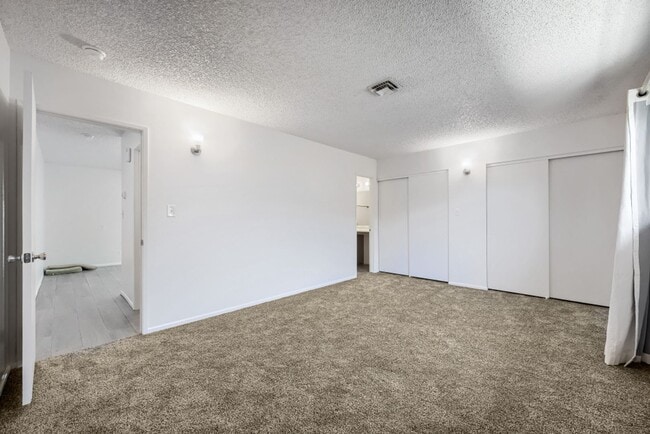 Building Photo - Don't Miss This Charming 3 bed - 2 bath Newly Renovated Home!