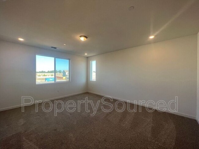 Building Photo - 1029 Pipit St