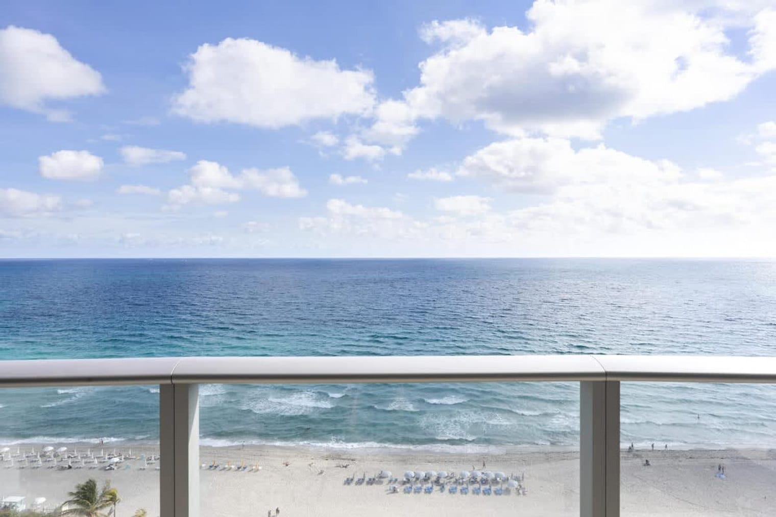 Building Photo - 4011 S Ocean Dr