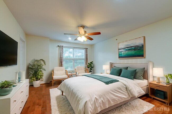 Building Photo - 609 Blossom Cir