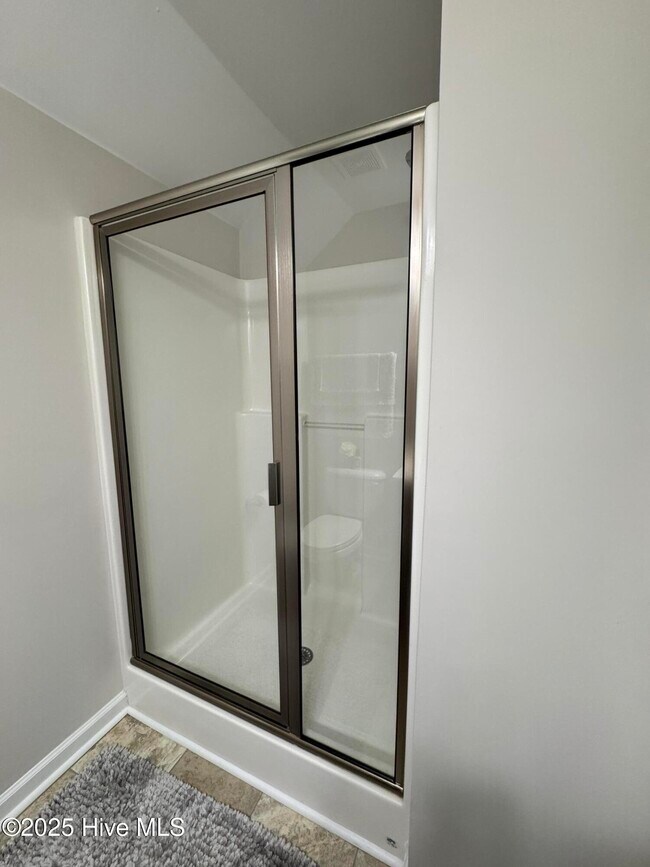 Building Photo - 301 Samuel Run Dr