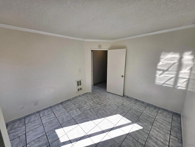 Building Photo - 4056 Van Dyke Ave