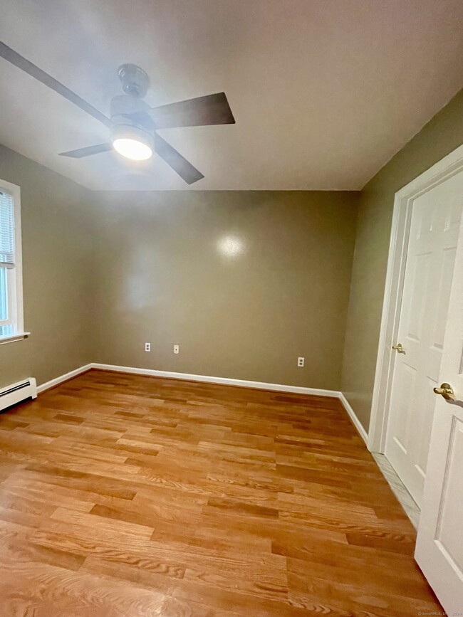 Building Photo - 72 Kingfisher Cir