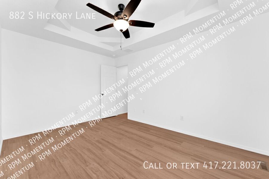 Building Photo - 882 S Hickory Ln