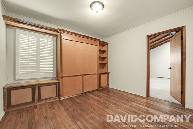 Building Photo - 6225 W 77th St