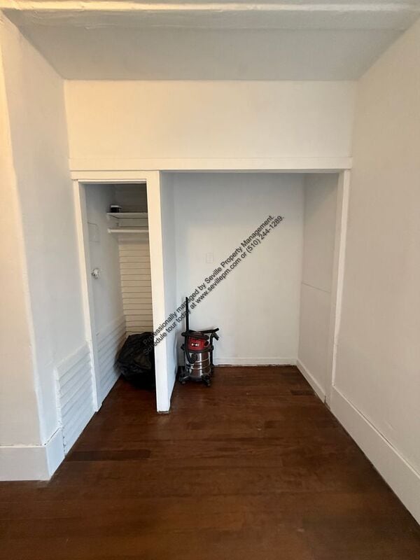 Building Photo - 1806 Filbert St