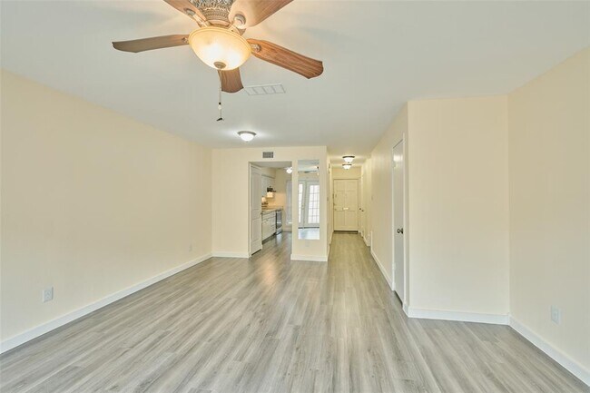 Building Photo - 2308 Winrock Blvd