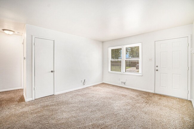 Building Photo - **$0 Application Fee for August!** Charmin...