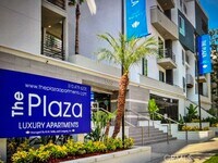 Building Photo - 10983 Wellworth Ave