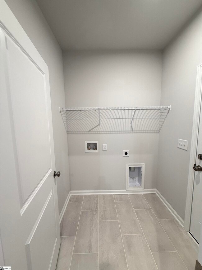 Building Photo - 139 Gervais Cir