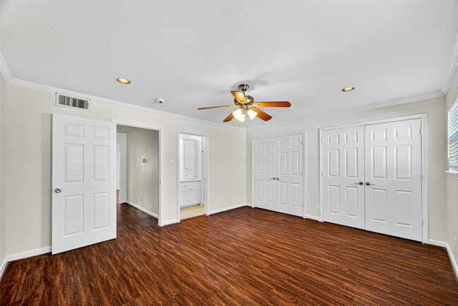 Building Photo - 2706 Mason St