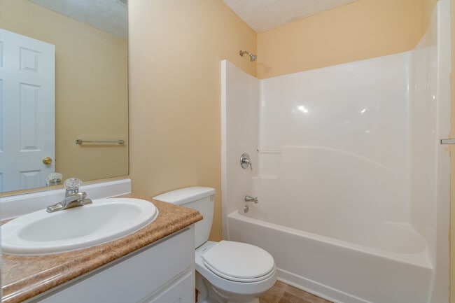 Building Photo - Coing Soon 2/25/26) Impressive 4 Bed, 3 Bath with Home Office!