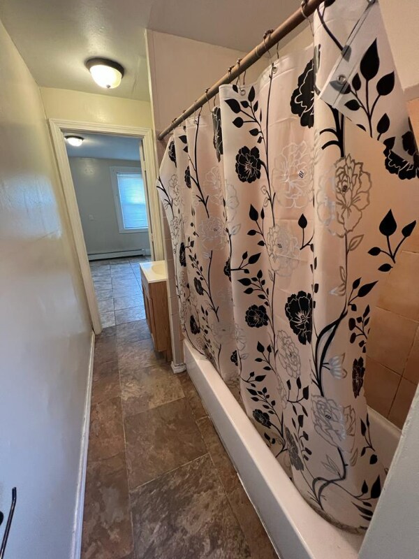 Building Photo - 385 Pine St