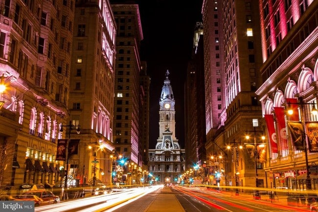 Building Photo - 1324 Locust St