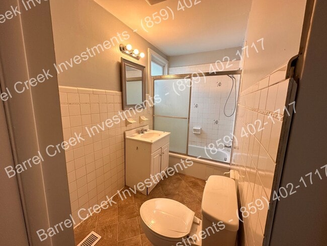 Building Photo - 2-Bedroom, 2-Bath Home with Back Porch & F...