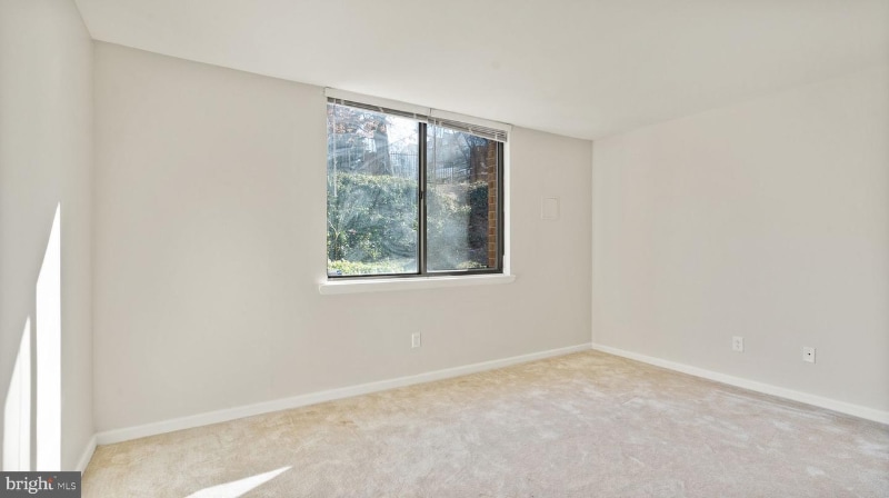 Building Photo - 527 N Armistead St