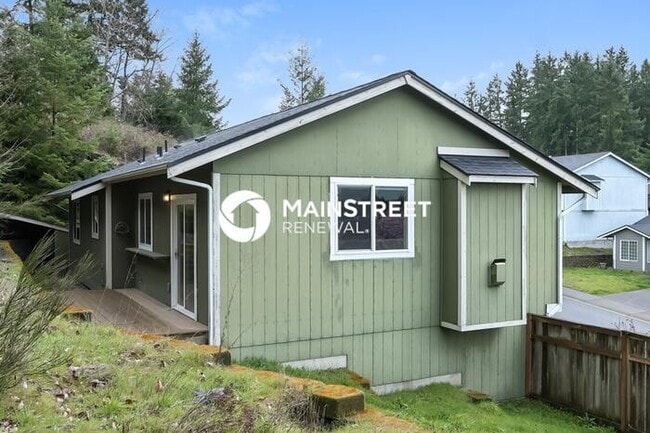Building Photo - 3 Bedroom Pet-Friendly Home in SPANAWAY, W...