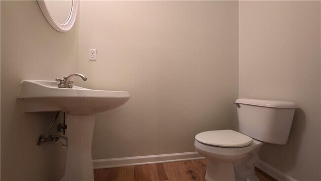 Building Photo - 2398 Meadow Falls Ln