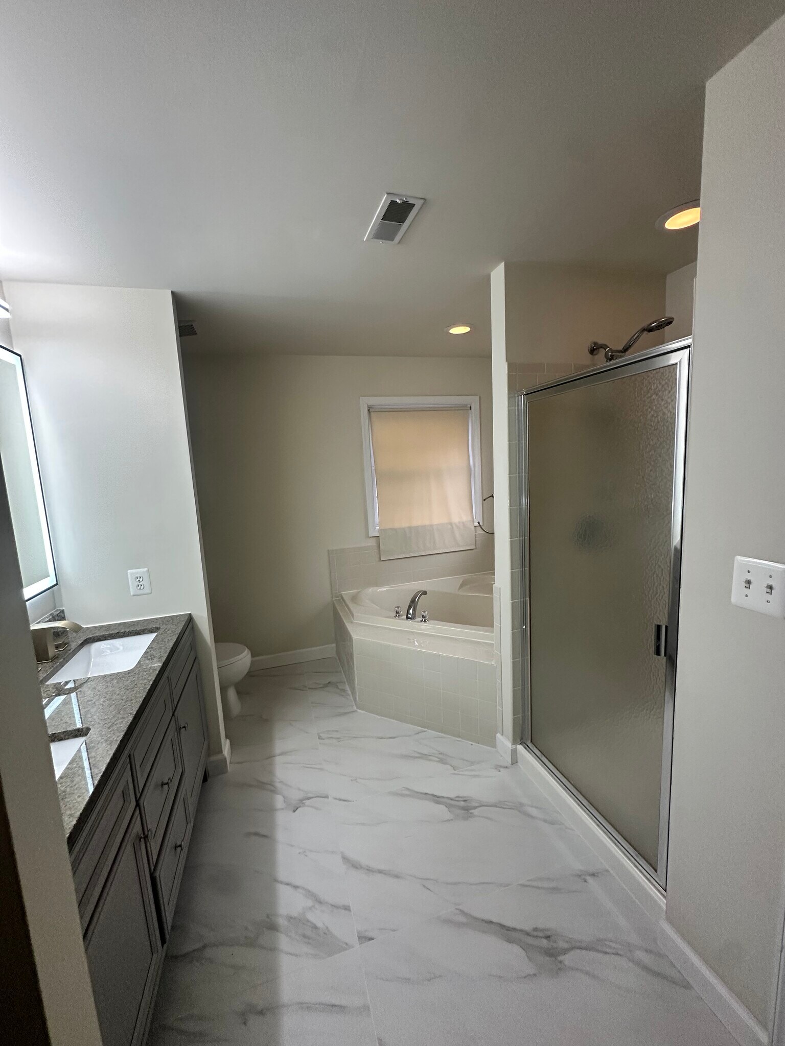 Building Photo - 2907 Dumas St