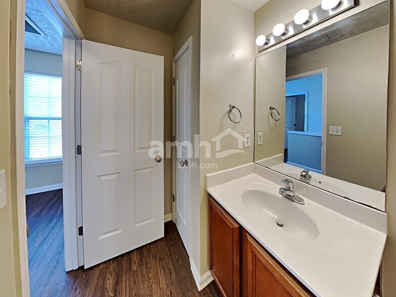 Building Photo - 8320 Ramstone Way
