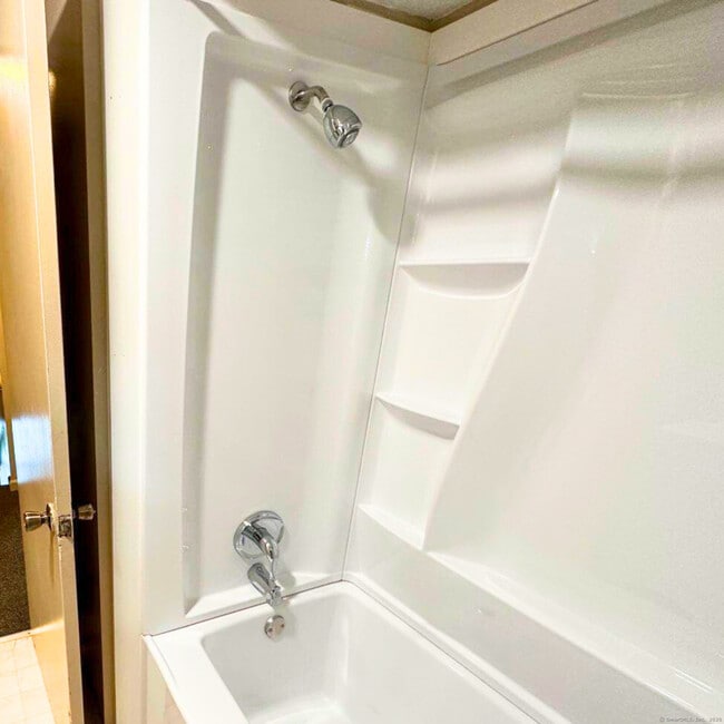 Building Photo - 537 Boswell Ave