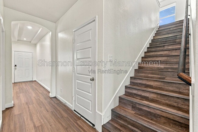Building Photo - 24250 Prairie Glen Ln