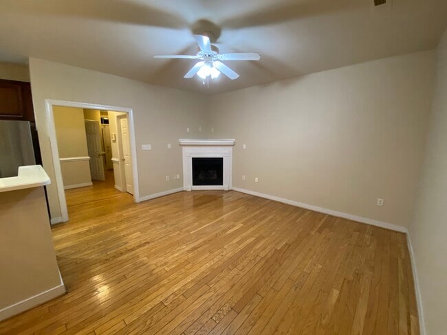 Building Photo - 3401 Bartley Pond Pl