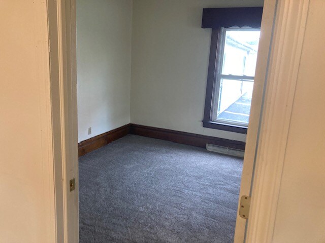 Primary Photo - 3300 N Main St